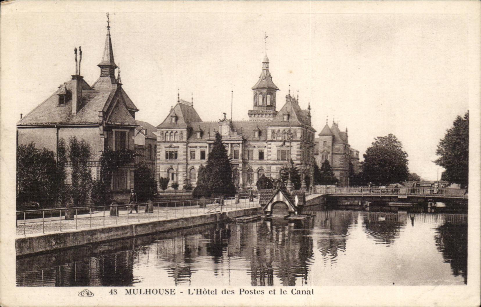 Mulhouse - L'Hôtel des Postes et le Canal — éditeur CPAPHIL, n° 48