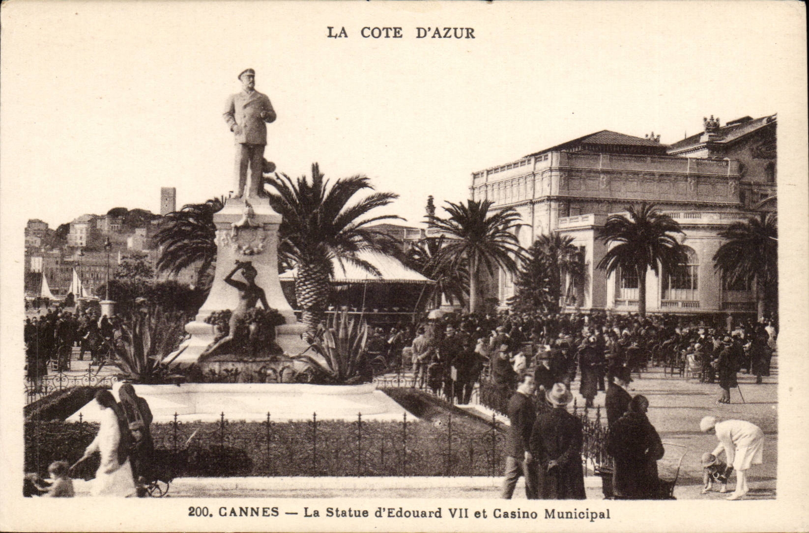Cannes CPA La statue Edouard VII et casino municipal
