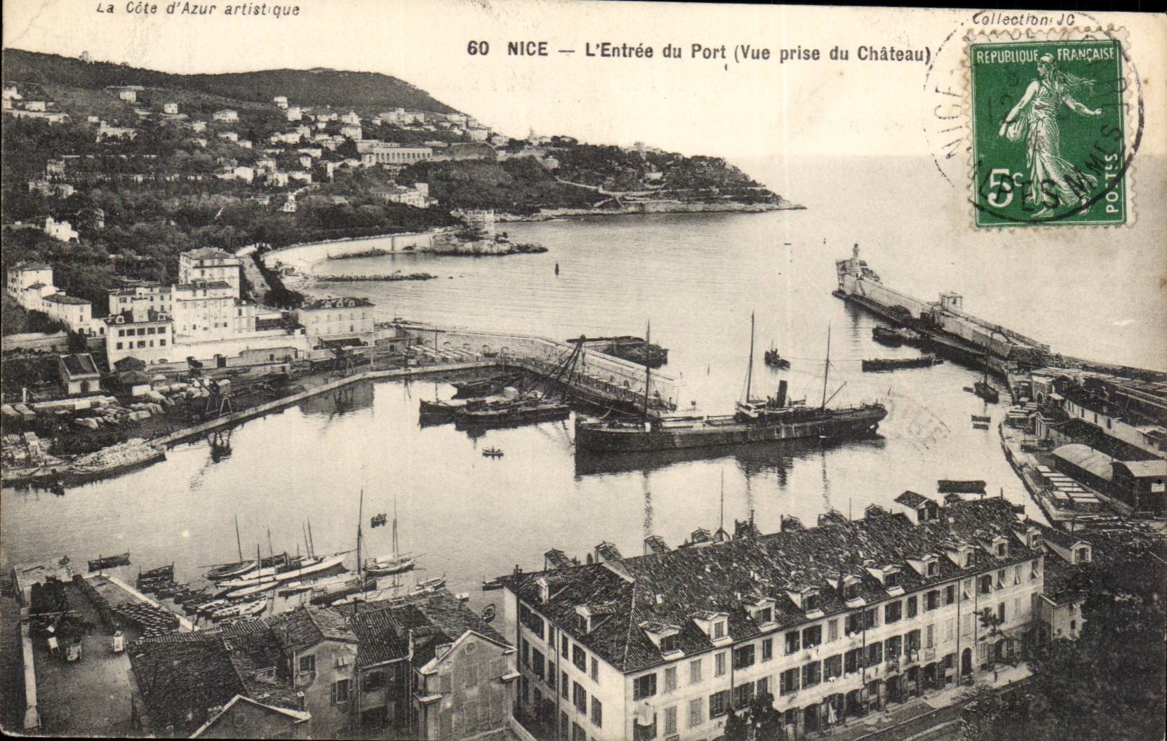 Nice CPA l'entree du chateau (vue prise du chateau)
