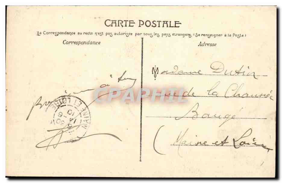 Nice CPA l'entree du chateau (vue prise du chateau) — Rückseite