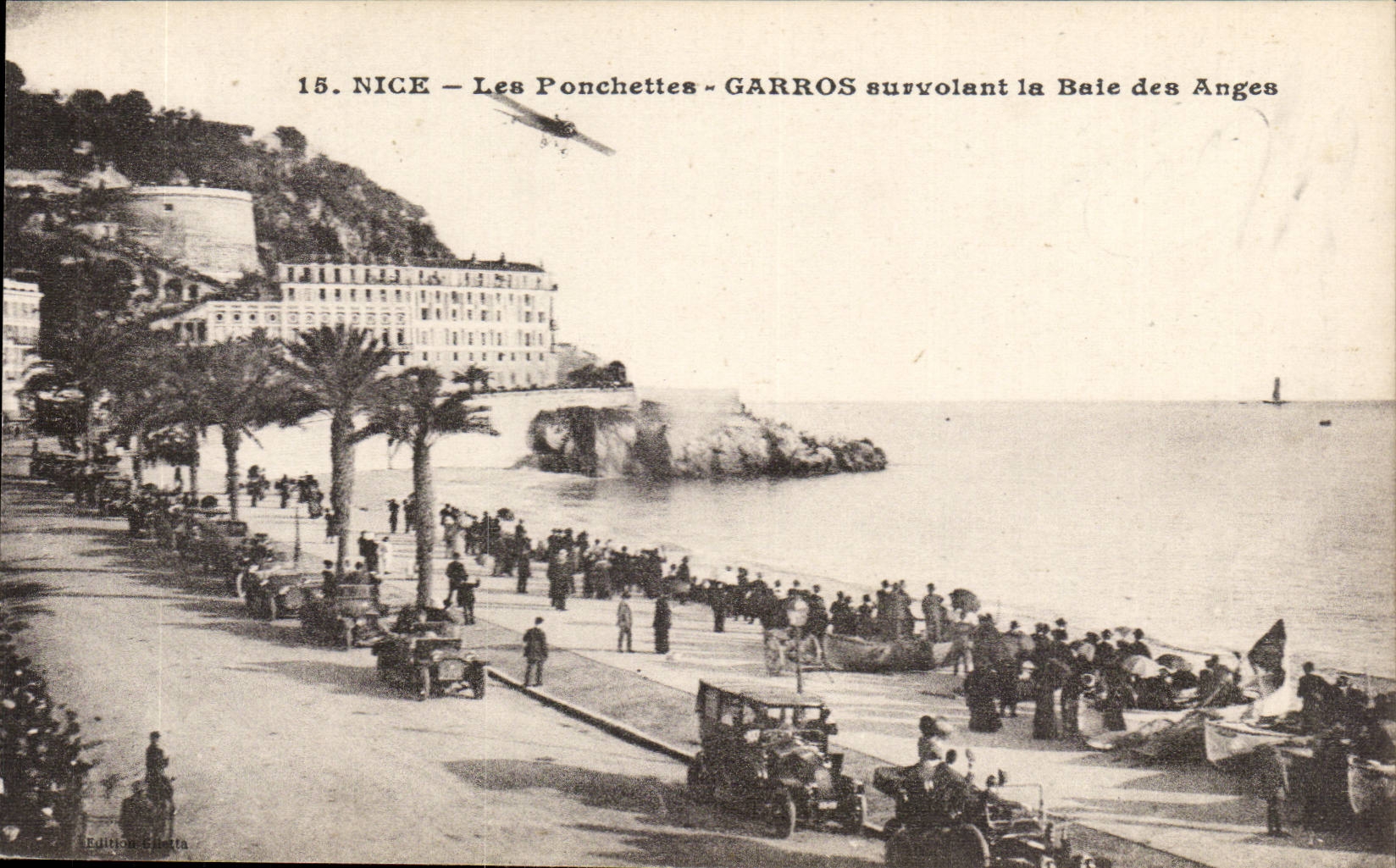 Nice CPA Les Ponchettes Garris survolant la baie des Anges