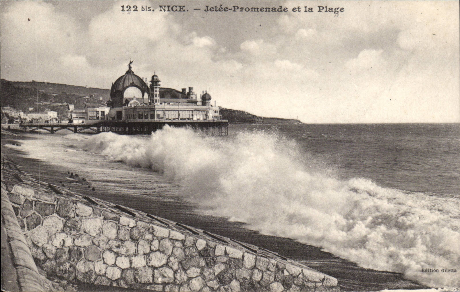 Nice CPA Jetee promenade et la plage