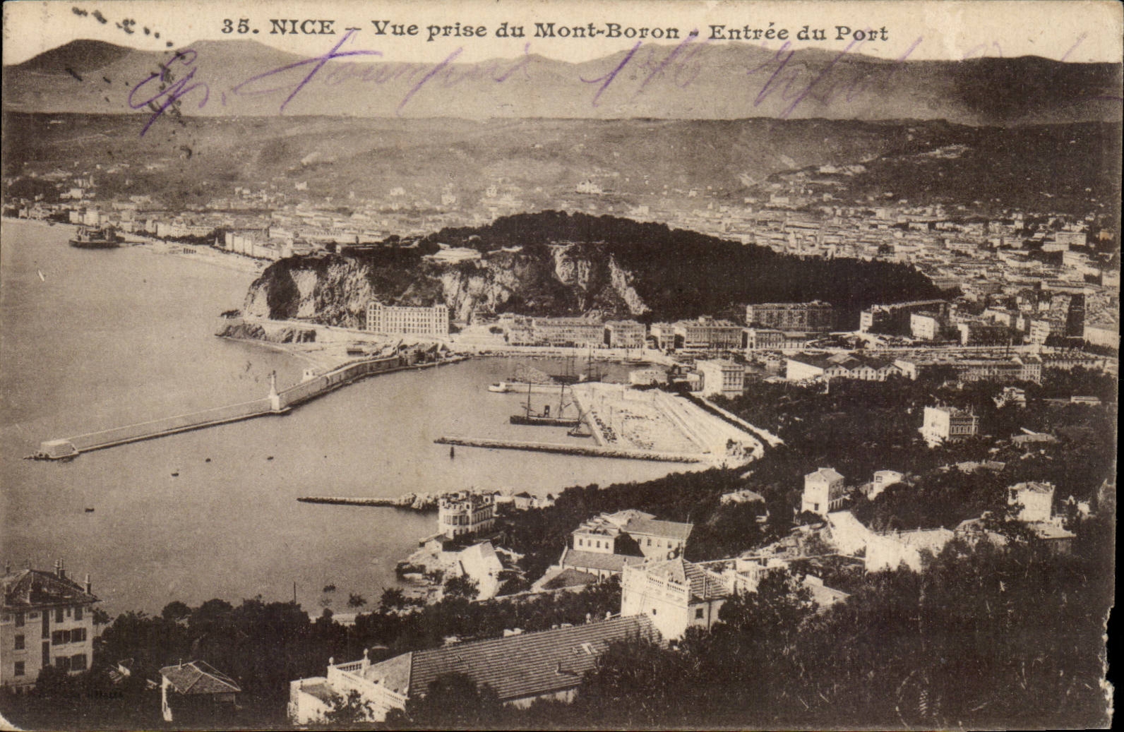 Nice CPA Vue prise du Mont Boron Entree du port