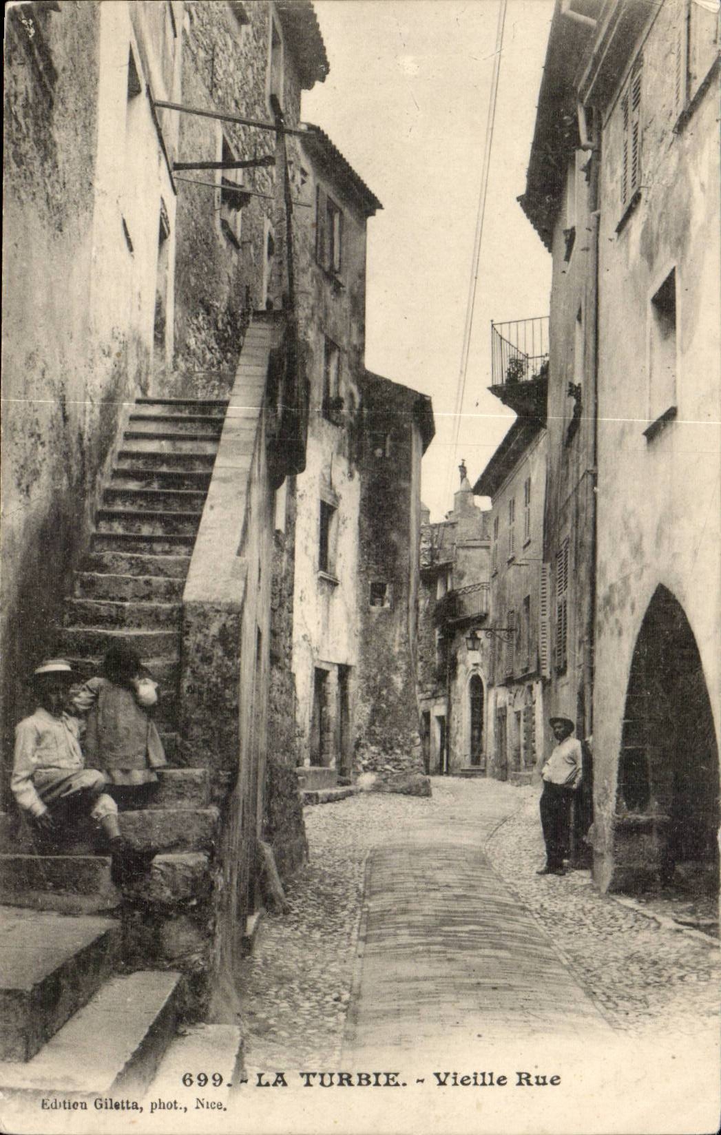 La turbie CPA Vieille rue