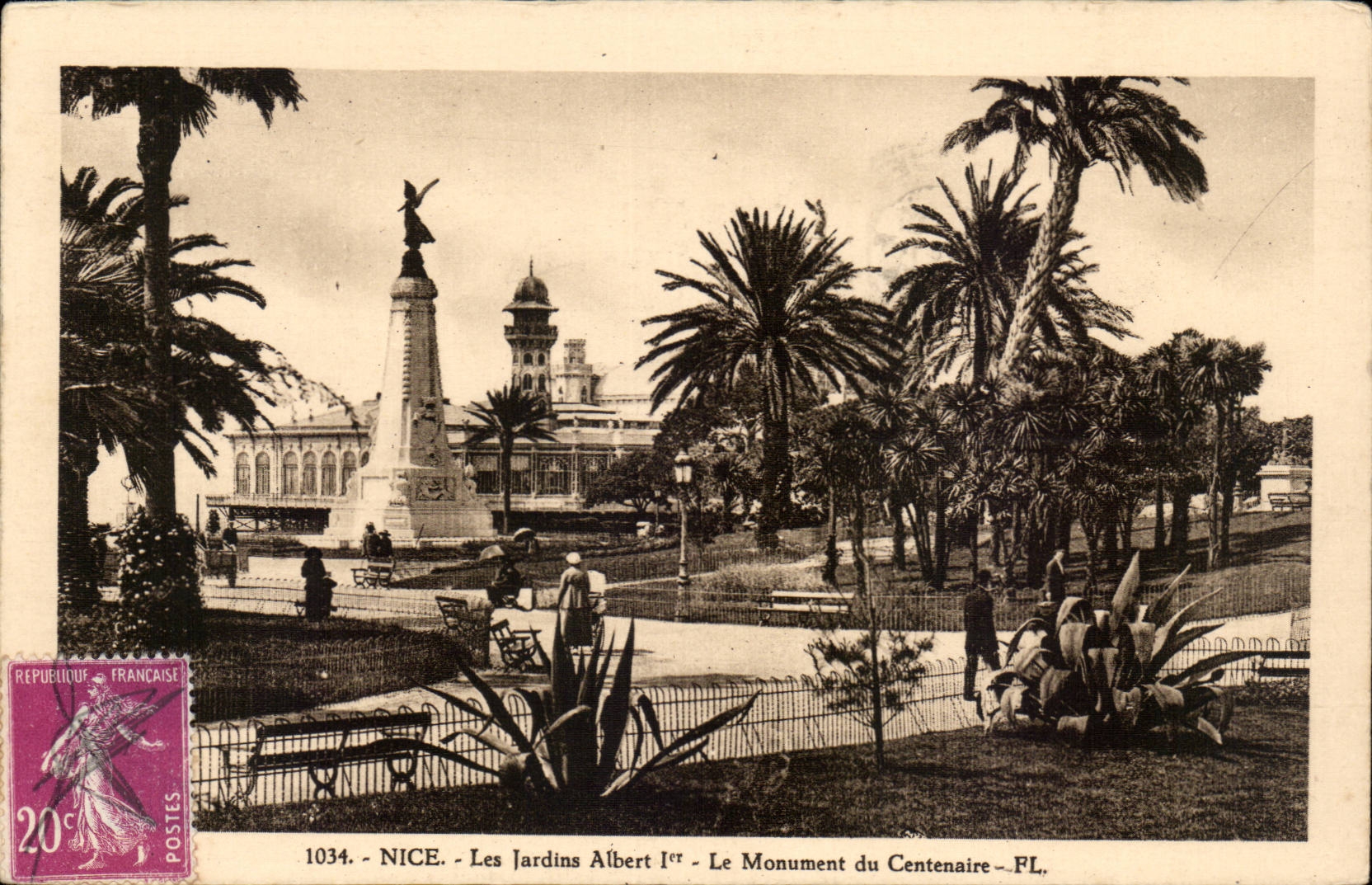 Nice CPA Les jardins Albert 1er Le monument du centenaire
