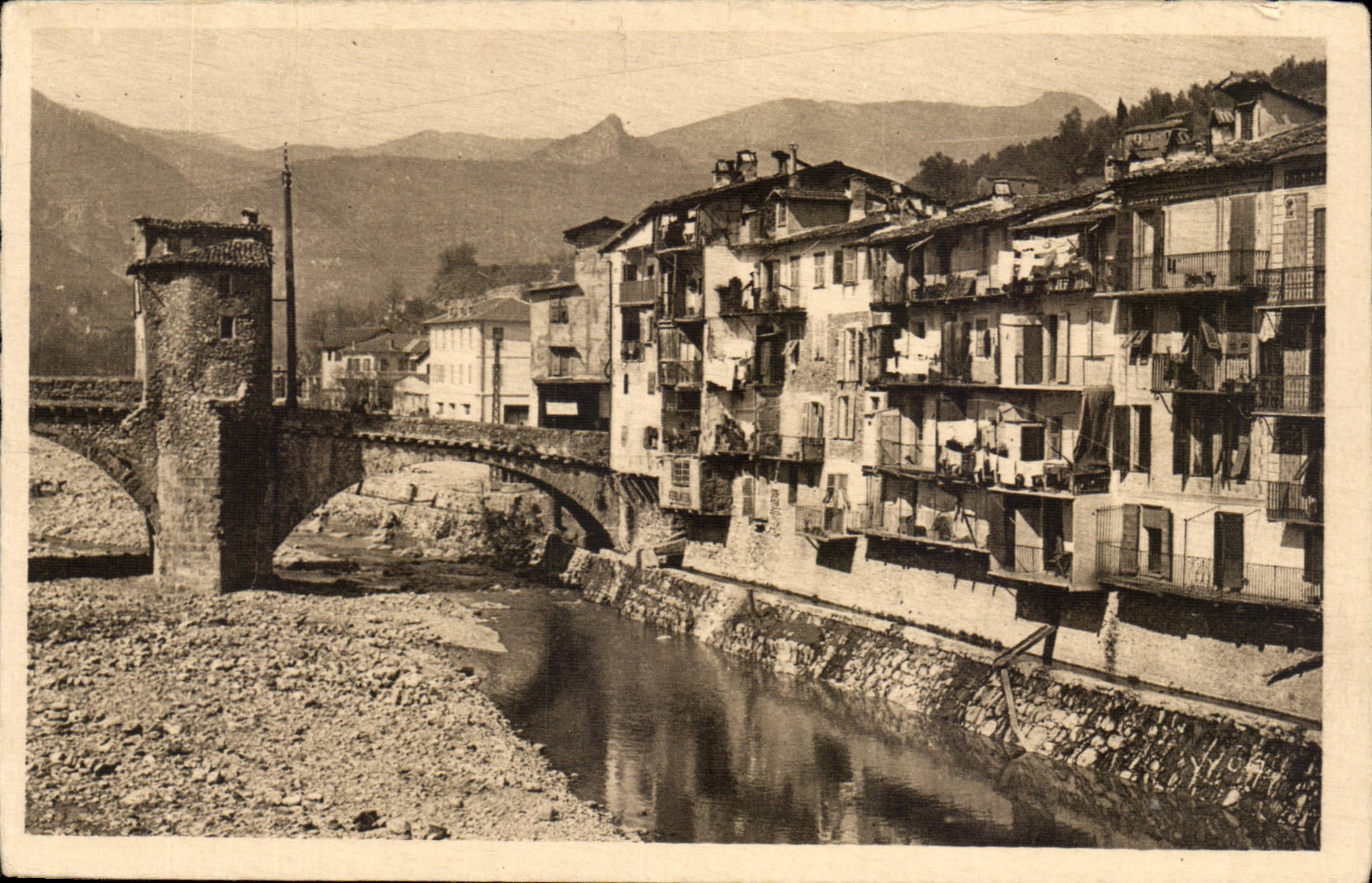 Sospel - Vieilles Maisons sur la Bevera - CPA 
