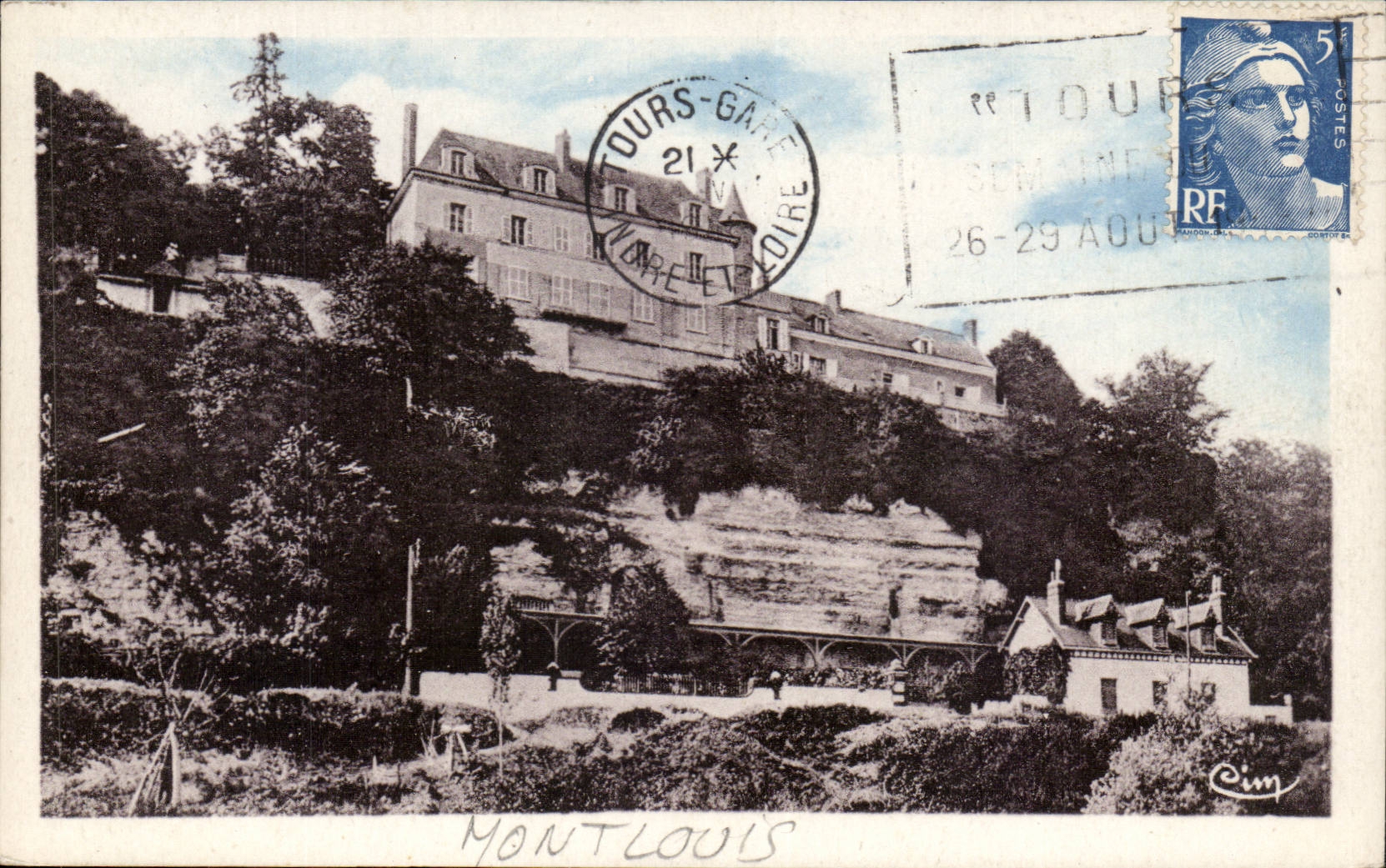 Montouis - Le Chateau de Bon desir - CPA 