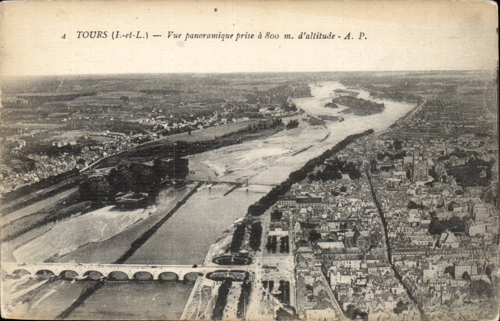 Tours - Vue Panoramique prise a 800 m d'alt - CPA 