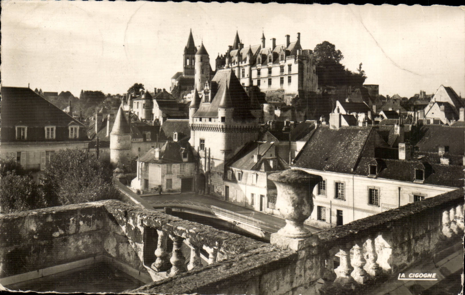 Loches CPA La porte des cordeliers et le chateau royal