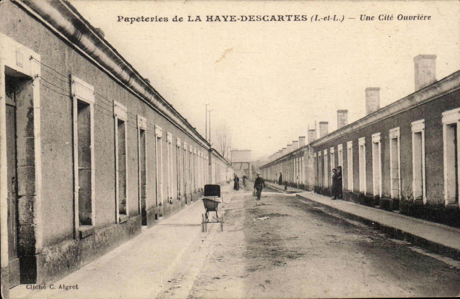 CPA Papeteries de La Haye descartes Une cite ouvriere