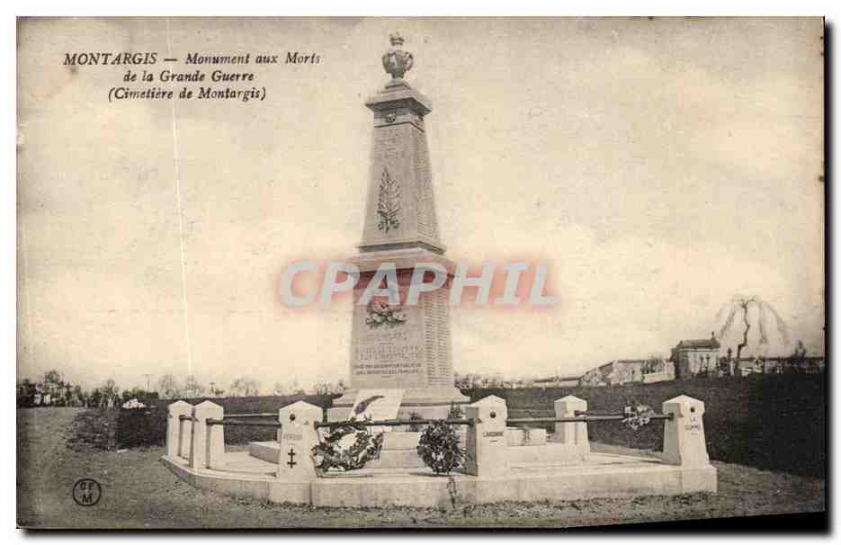 Montargis CPA Monument aux morts de la grande guerre