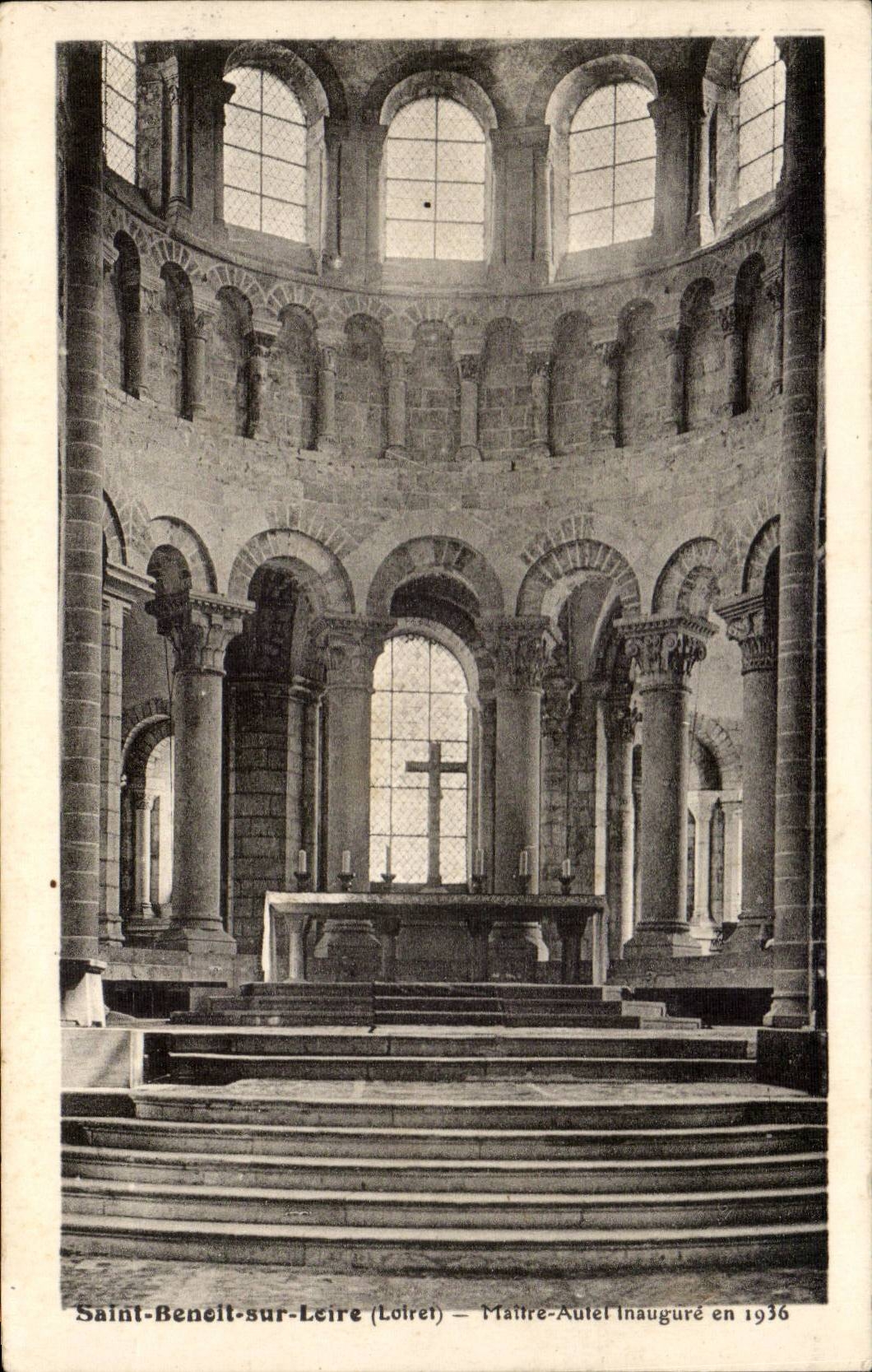 Intérieur du Maître-Autel de la chapelle Saint-Benett-sur-Leire — inauguré en 1936 — éditeur L. Lenormand, Orléans