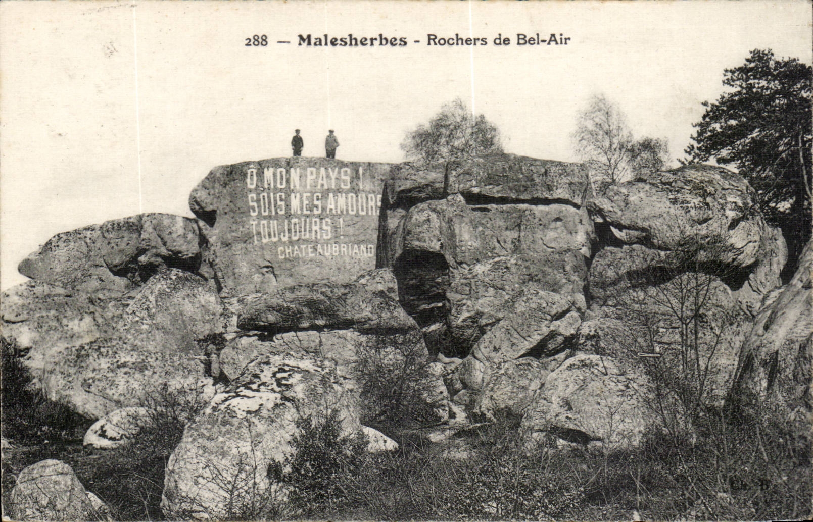Malesherbes CPA Rochers de Bel Air (Chateaubriand)