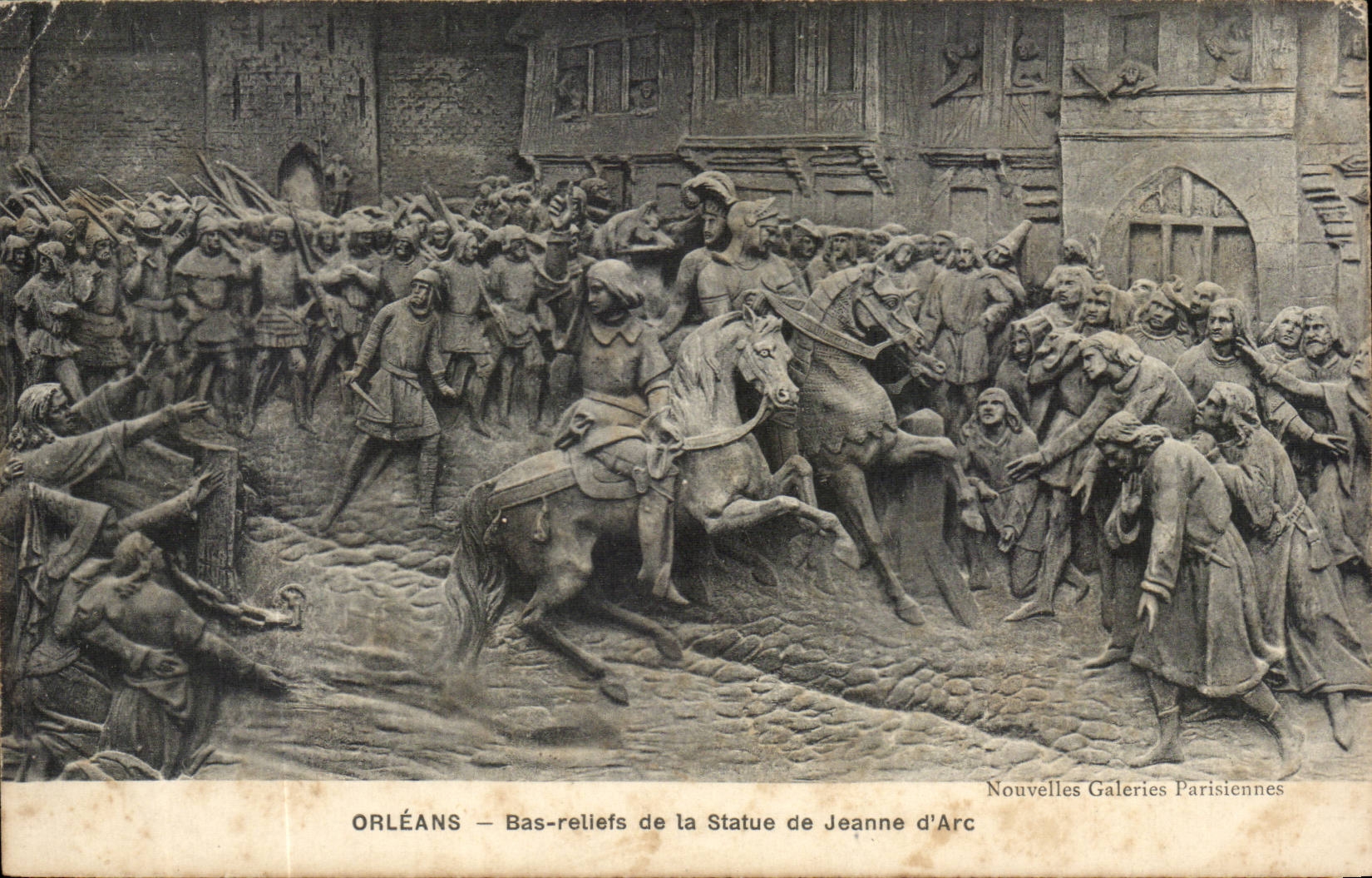 Orleans CPA Bas relief de la statue de Jeanne d'arc