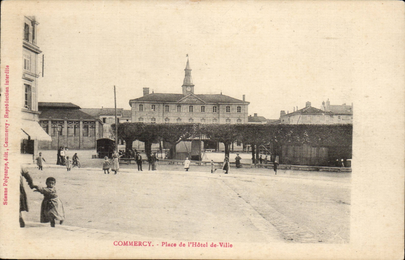 Commercy - Place de l'Hotel de Ville - CPA 