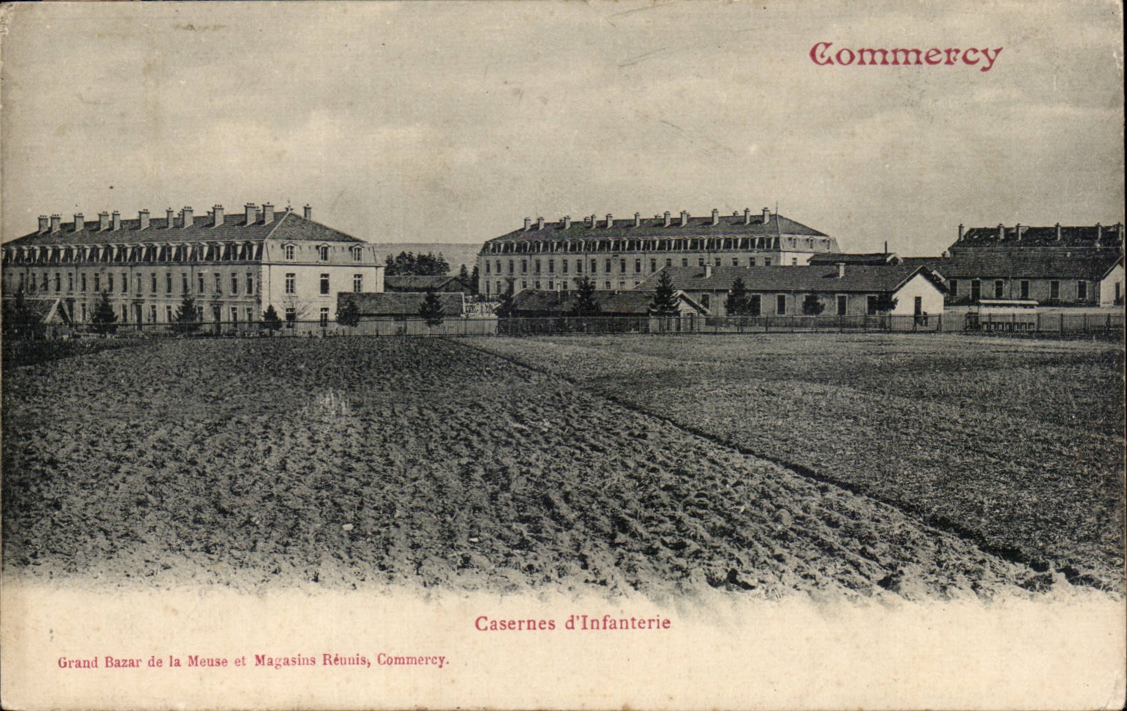 Commercy - Caserne d'Infanterie - CPA 