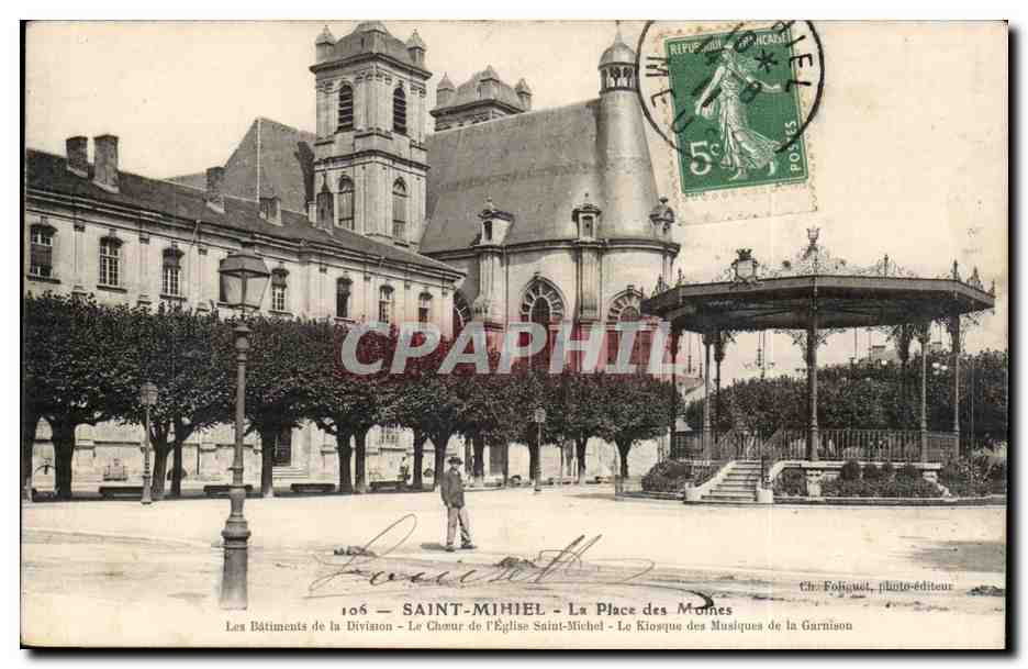 Saint Mihiel - La Place des Mothes - CPA 