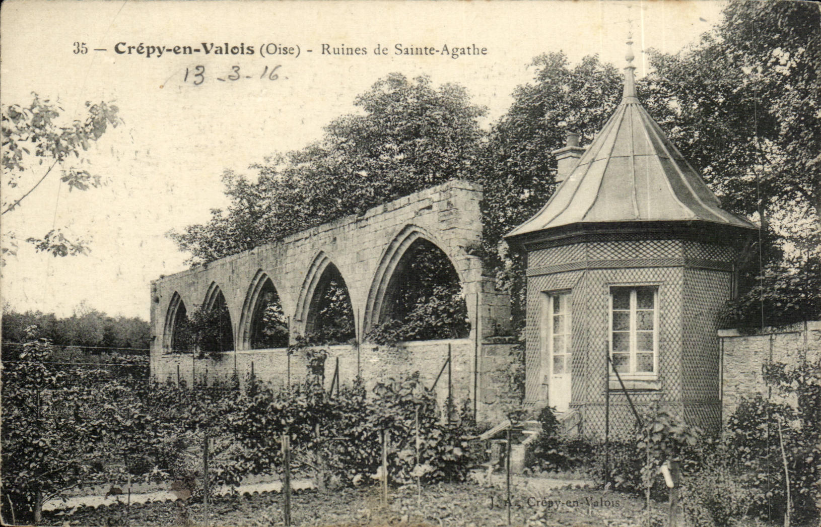Crépy-en-Valois (Oise) — Ruines de Sainte-Agathe — J.S.C. Crépy-en-Valois, n°35