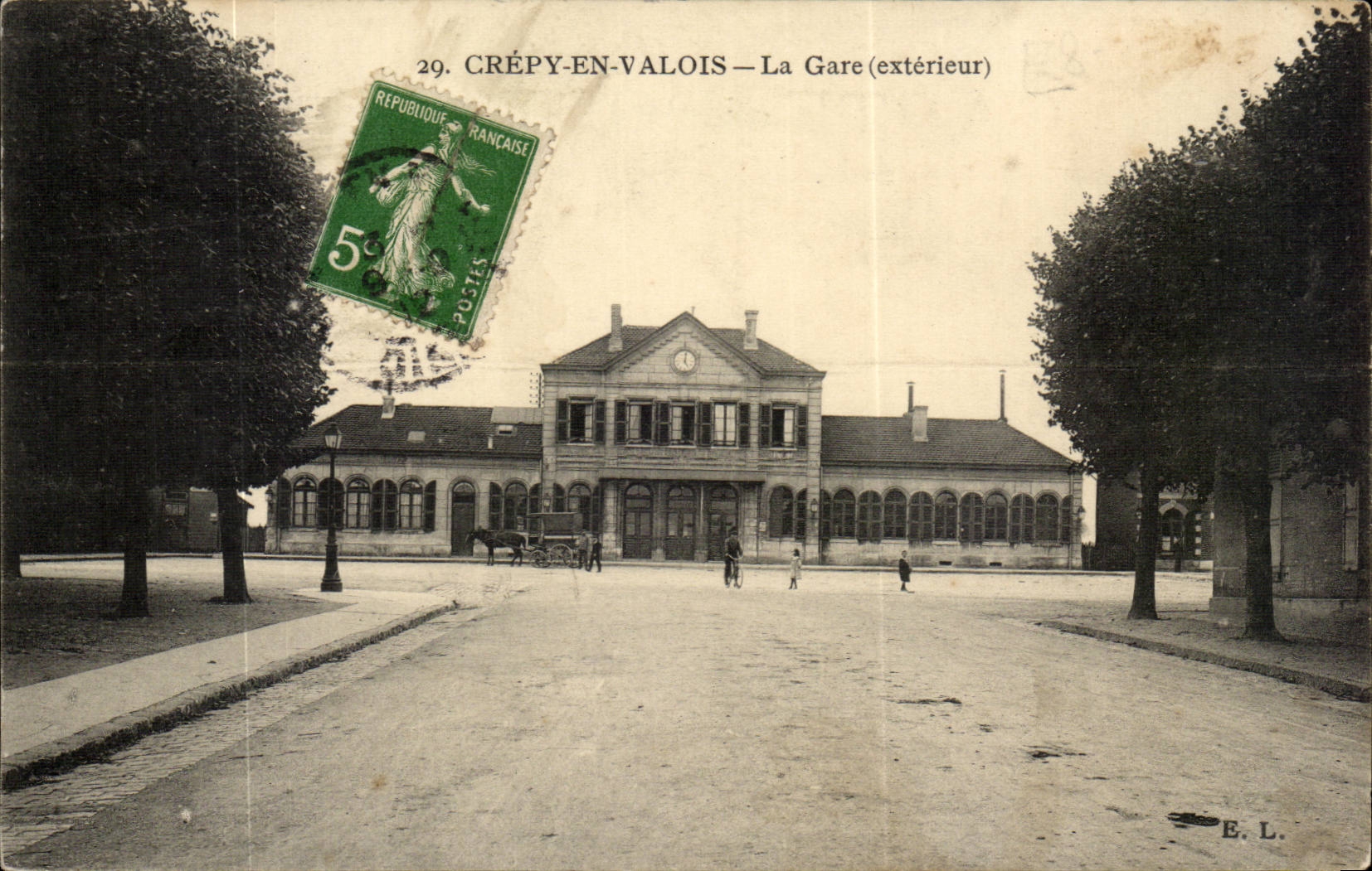 Crépy-en-Valois — La Gare (extérieur) — E. L. n°29