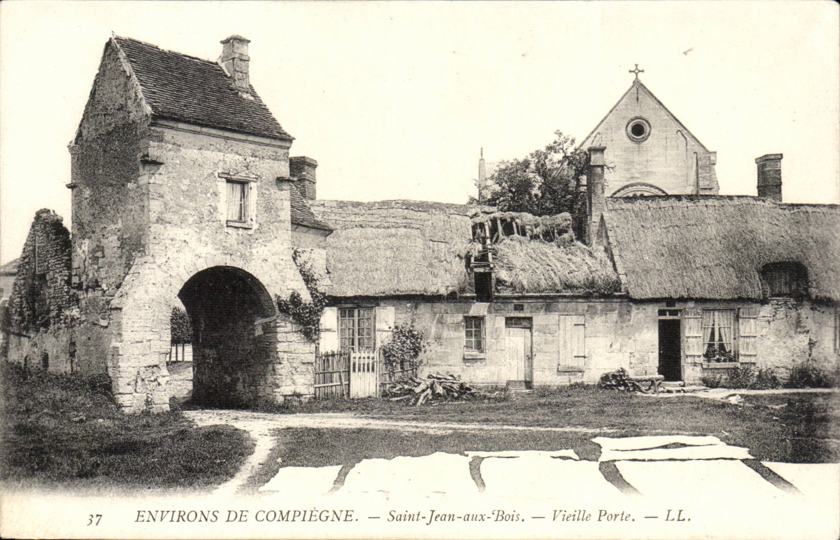 Saint-Jean-aux-Bois — Vieille Porte — LL. — Environ de Compiègne