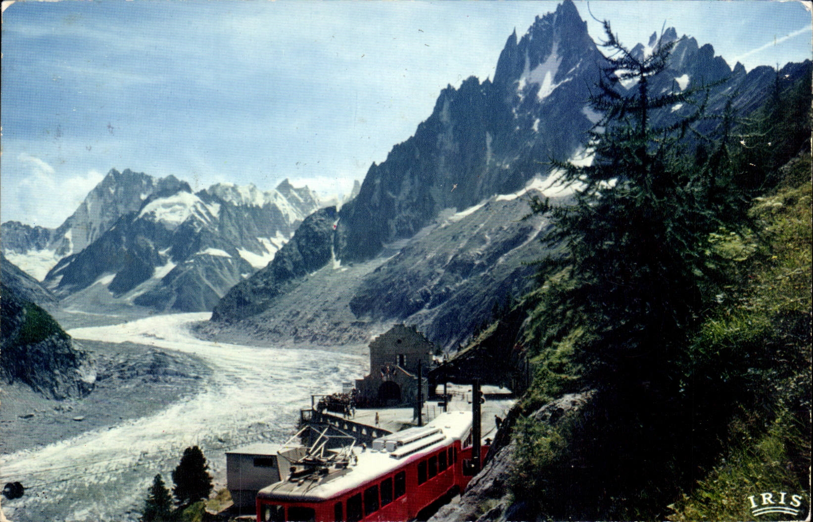 Chamonix - Mont Blanc — Le Chemin de fer du Montenvers, la Mer de Glace, les Grandes Jorasses et la Dent du Géant — éditeur IRIS