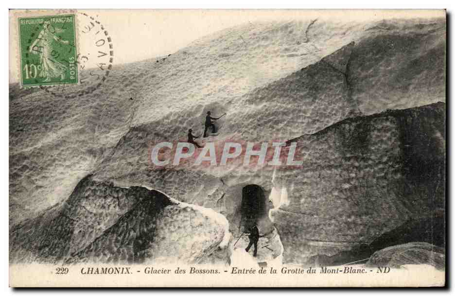 CPA Chamonix Glacier des Bossons Entree de la grotte du Mont Blanc