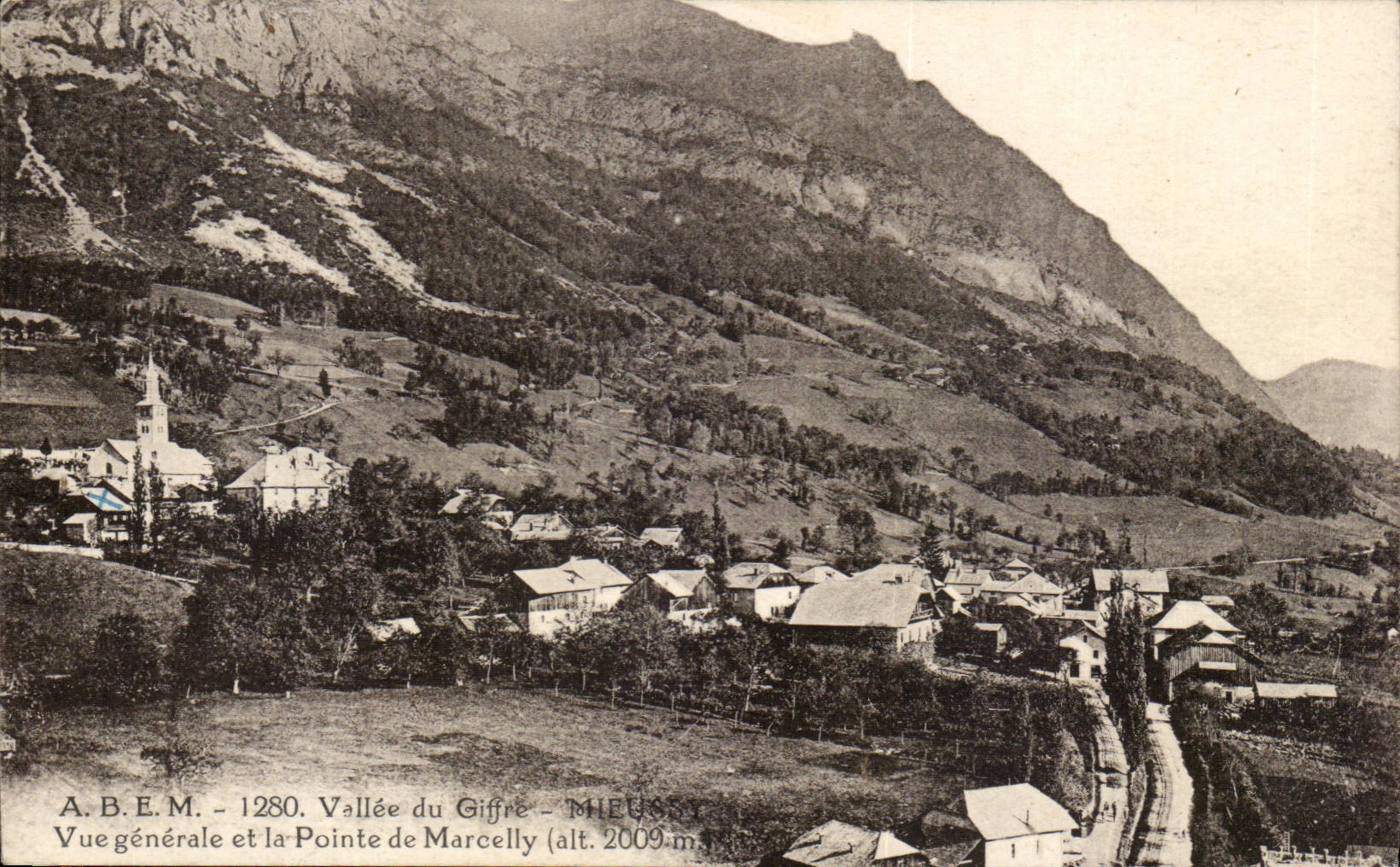 Allgemeiner Blick und die Pointe de Marcelly — Tal des Giffre — A.B.E.M. n°1280