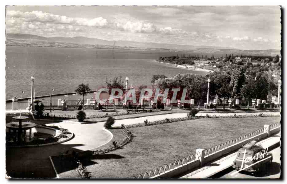Thonon-les-Bains — Le Lac et la Pointe de Ripaille — Éditions Photographiques LAYSON