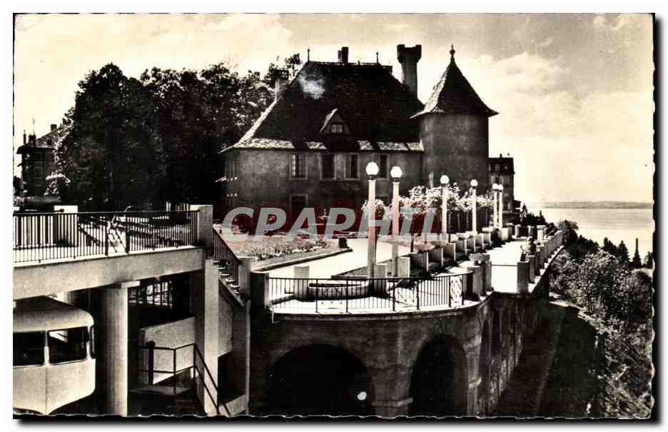 Château de Sonnaz — Gare du Funiculaire — Éditions du Château, Paris
