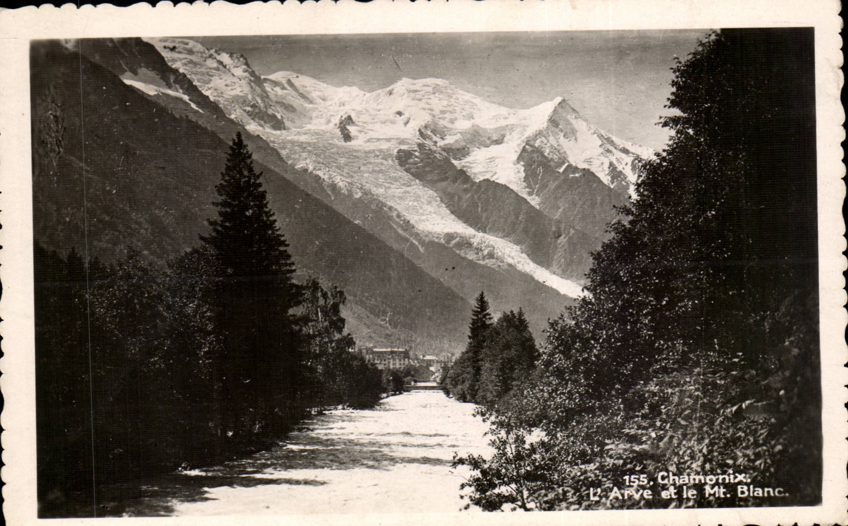 Chamonix CPA L'arve et le Mont Blanc