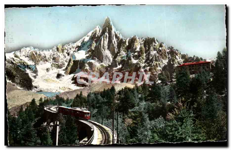Chamonix CPM Train du Montenvers et l'aiguille du Dru