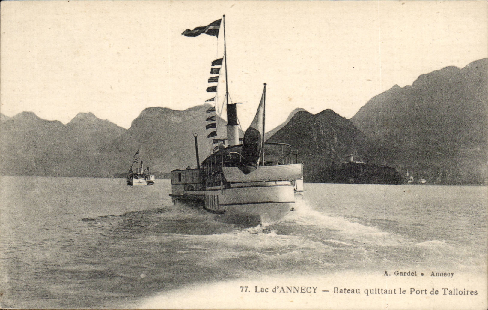 Lac d'ANNECY — Bateau quittant le Port de Talloires — A. Gardet • Annecy
