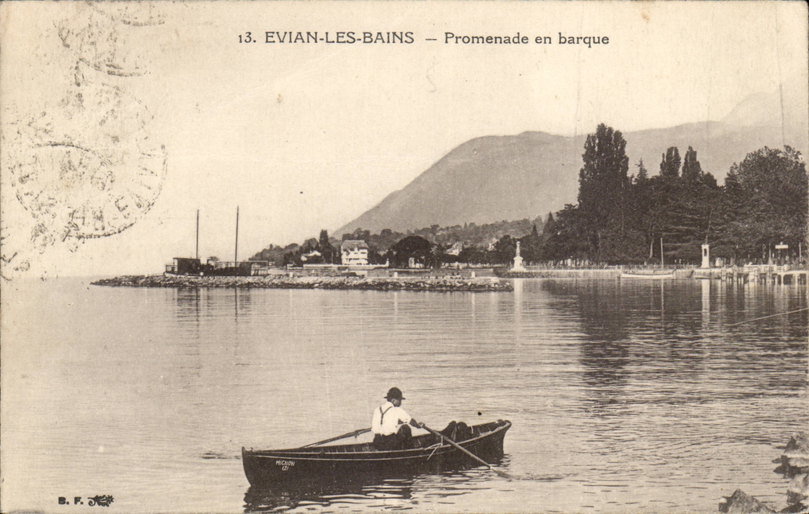 Evian les Bains CPA Promenade en barque