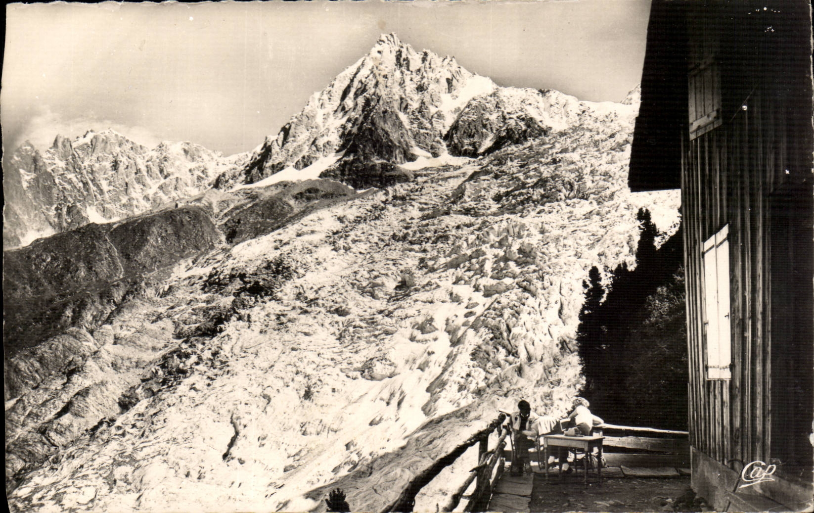 CPA Chamonix Mont Blanc Chalet des Pyramides glacier des Bossons Aiguille du Midi