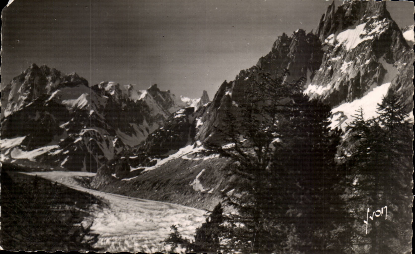 Les Grandes Jorasses et les Charmoz — Mer de Glace — Éditions d'Art Française
