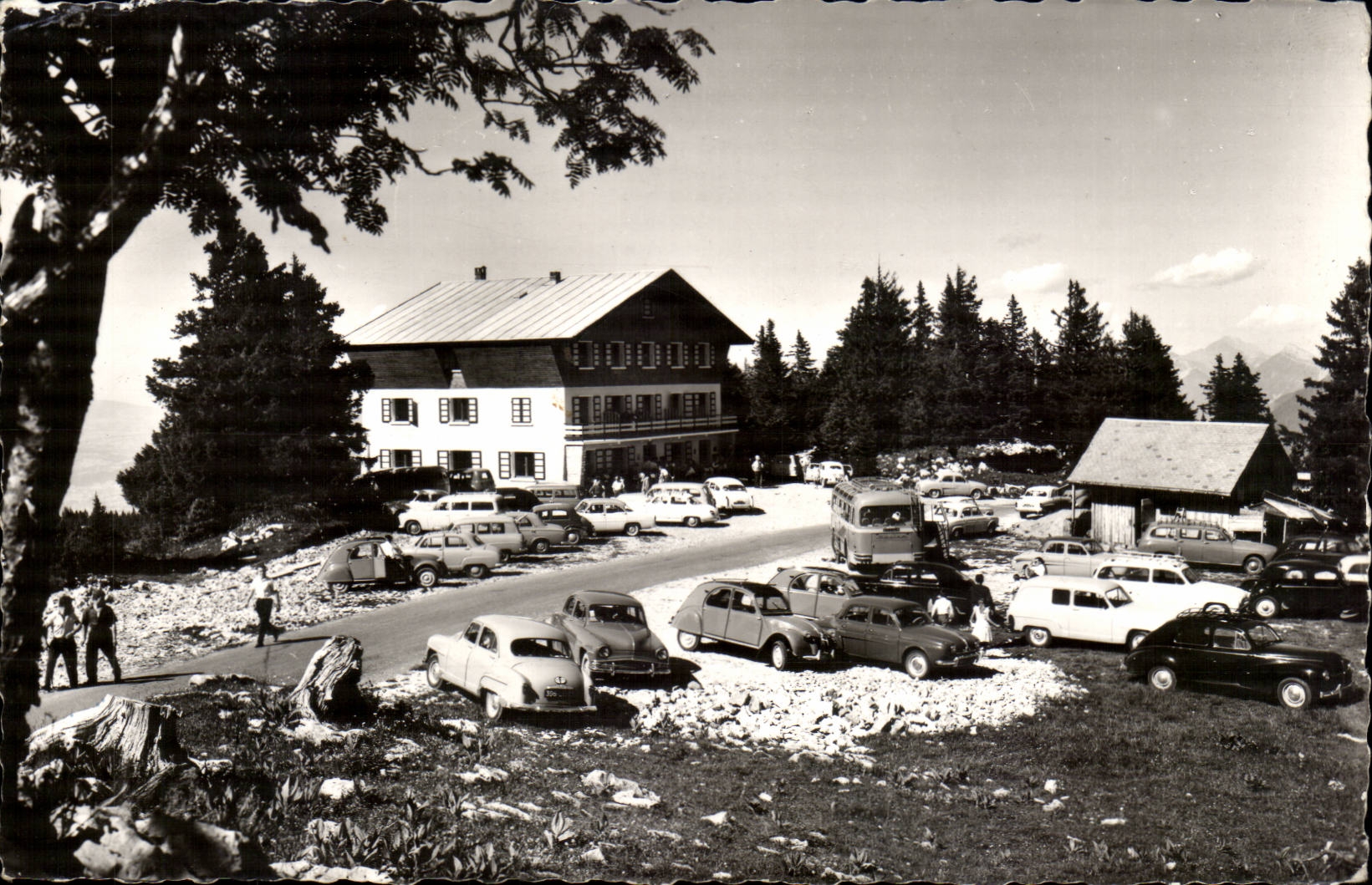 Le Semnoz (Alt. 1700 m.) — Hôtel des « Rochers Blancs » — Éditions G. Mouchet