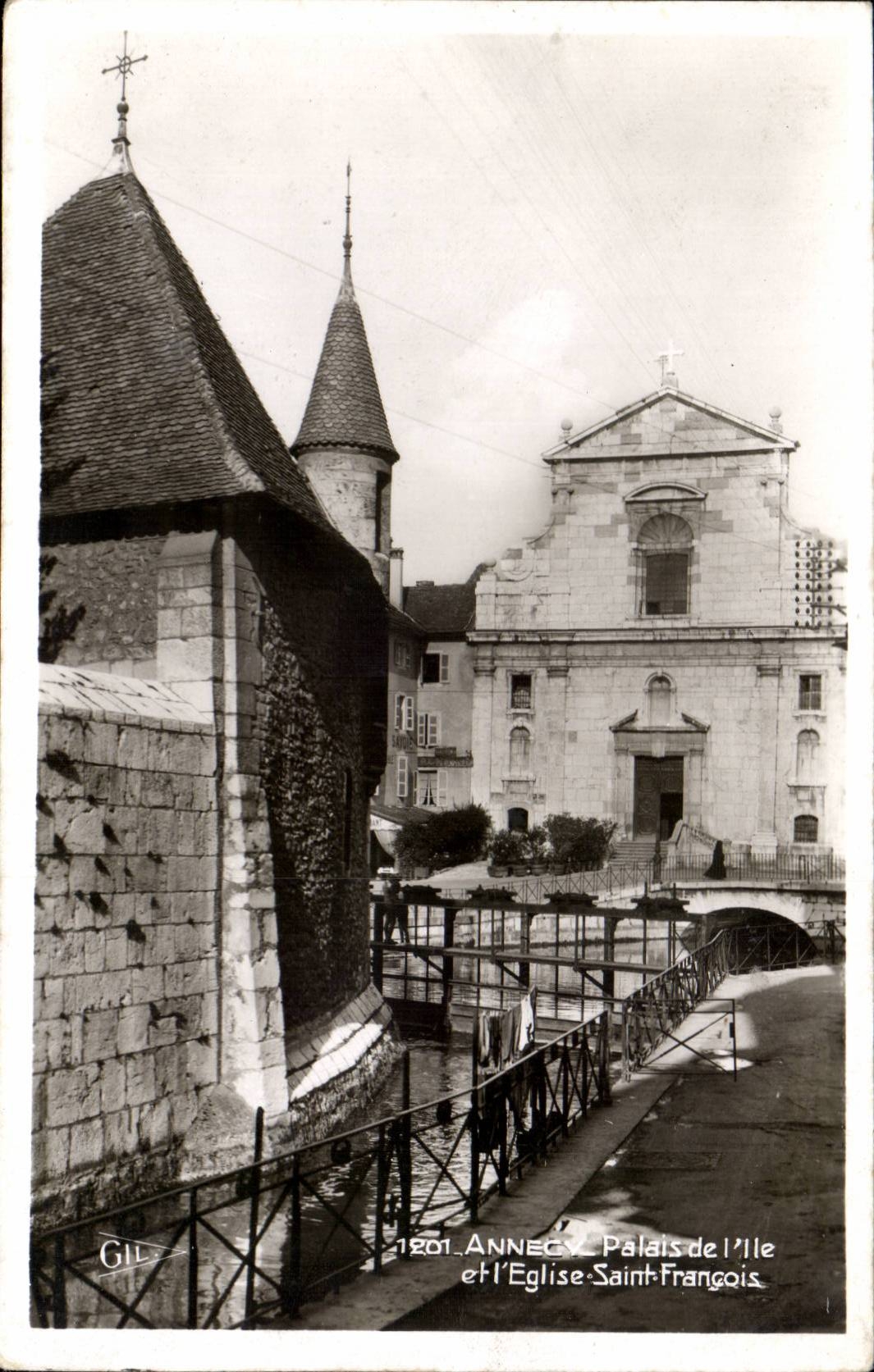 Annecy — Palais de l'Île et l'Église Saint-François — Gil