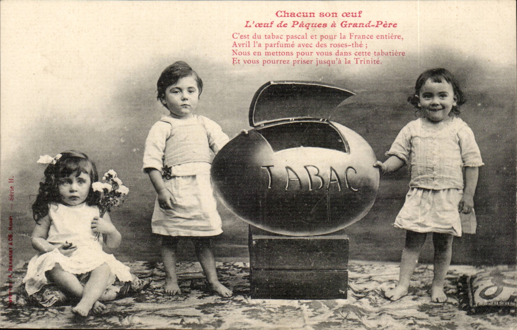 CPA Fantaisie Chacun son oeuf L'oeuf de Paques grand pere (enfants tabac tobacco)