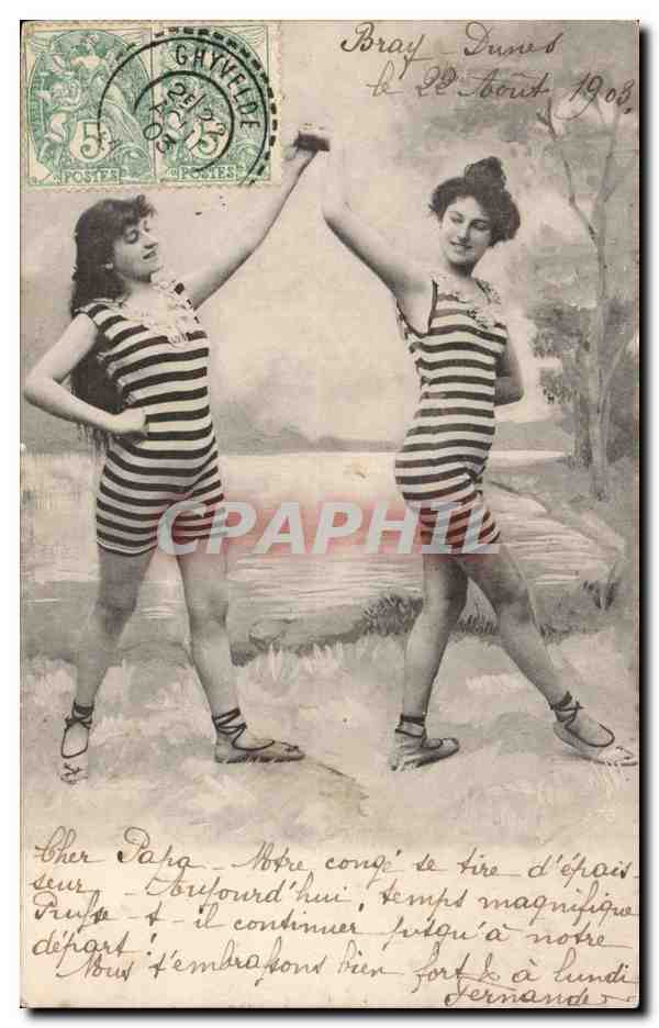 CPA Baigneuses (femme folklore costume)