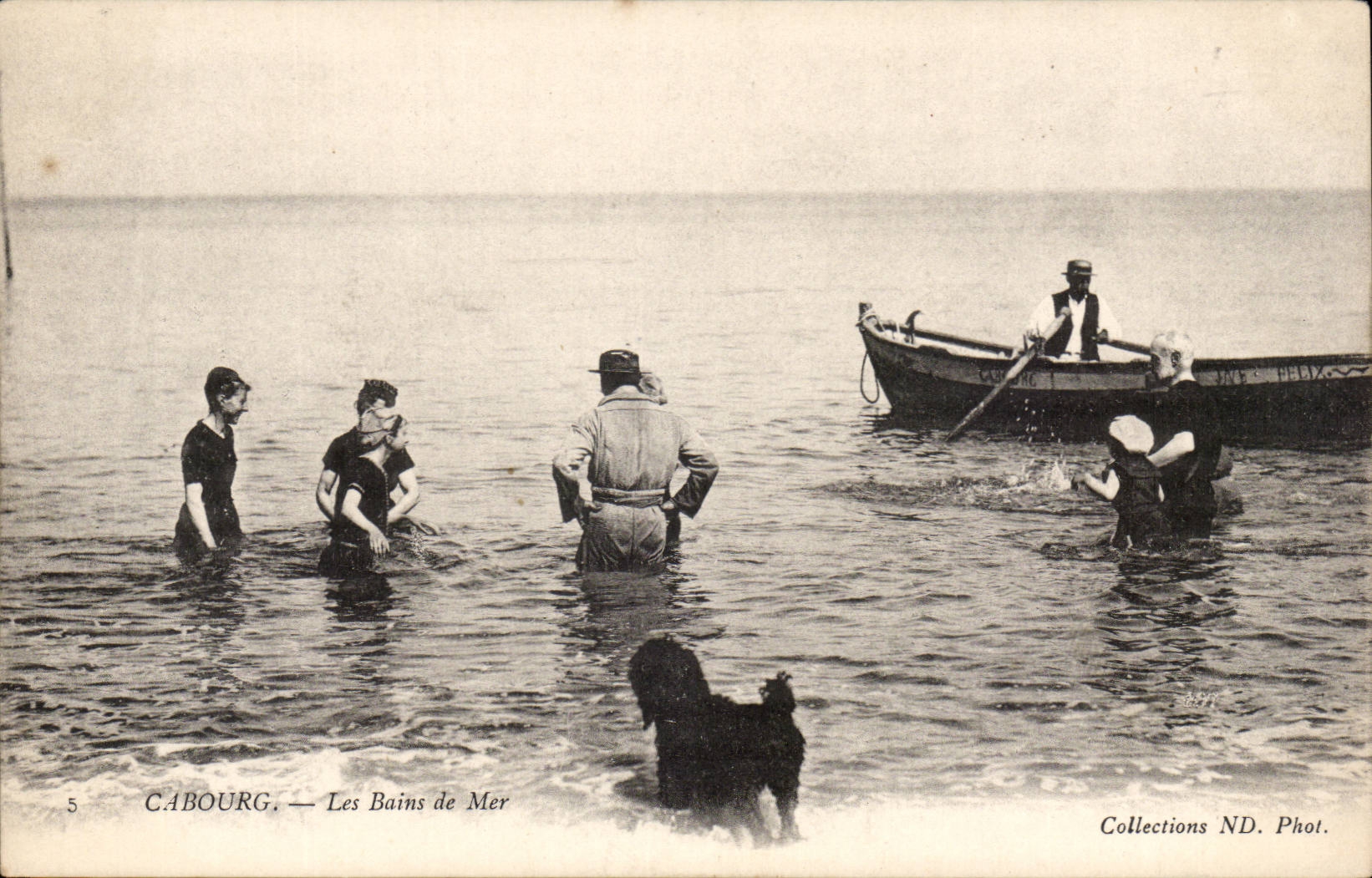 Cabourg CPA Les bains de mer