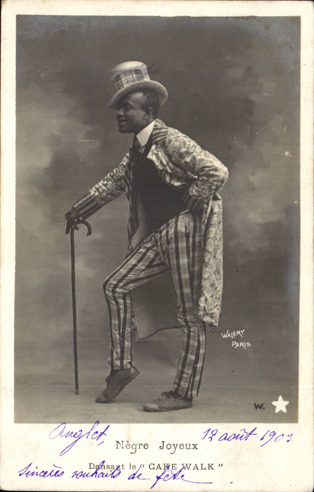 CPA Negre joyeux Dansant le CAke walk (dancing dance negro)