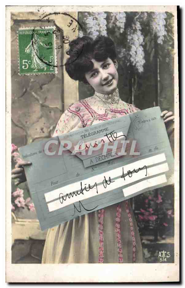 Jeune femme tenant un télégramme — éditeur AICS n°514
