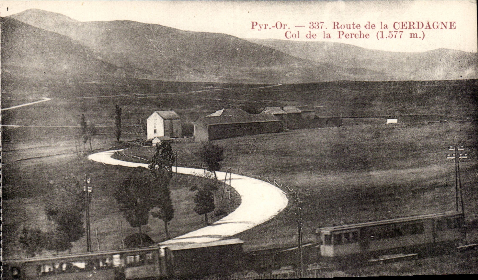 Route de la Cerdagne - Col de la Perche - alt 1577 - CPA Train