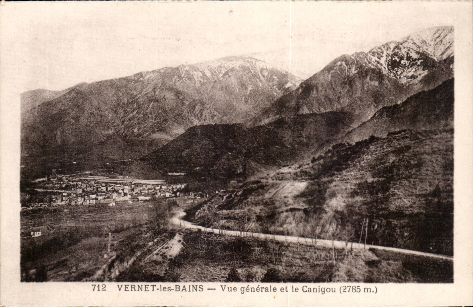 Vernet les Bains - Vue Generale et le Canigou - CPA 