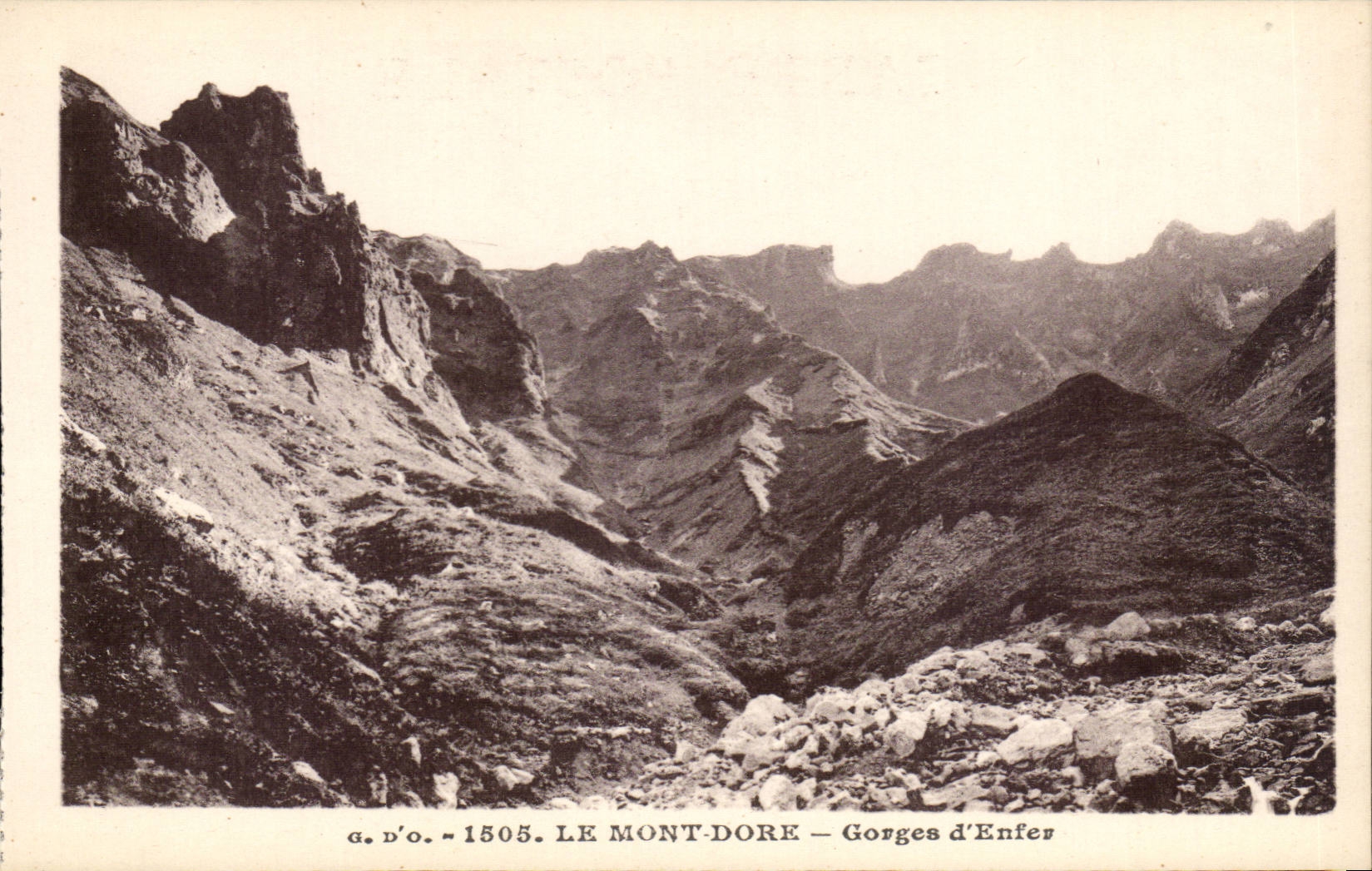 Le Mont Dore - Gorges d'Enfer - CPA 