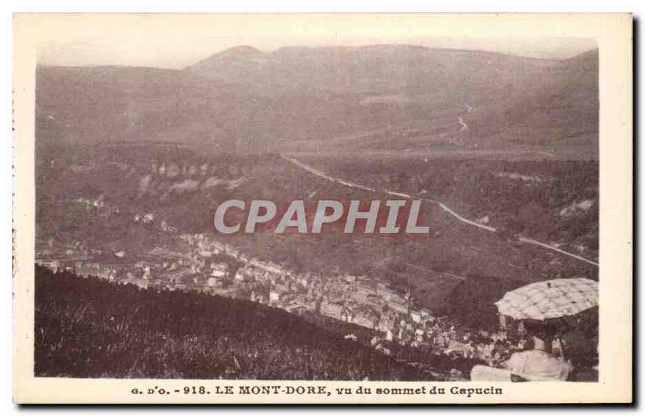 Le Mont Dore - Place Michel Bertrand - vu du Sommet du Capucin - CPA 
