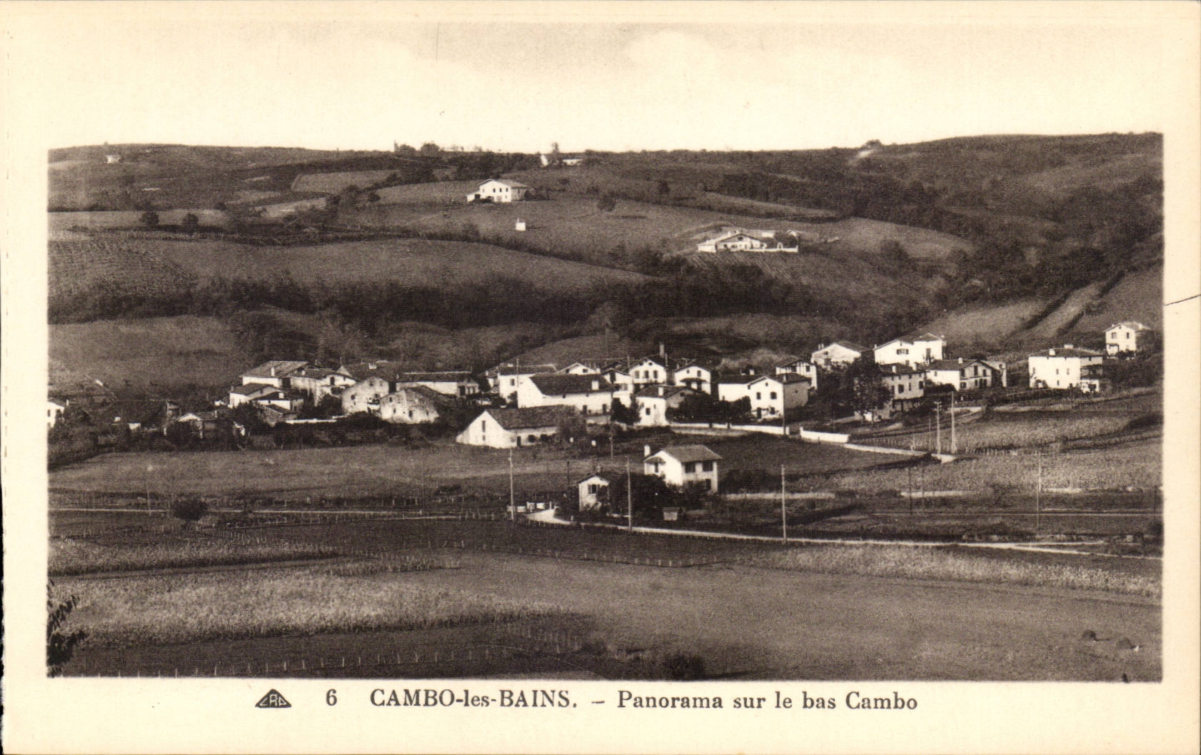 Cambo-les-Bains — Panorama sur le bas Cambo — C* des Arts Photographique