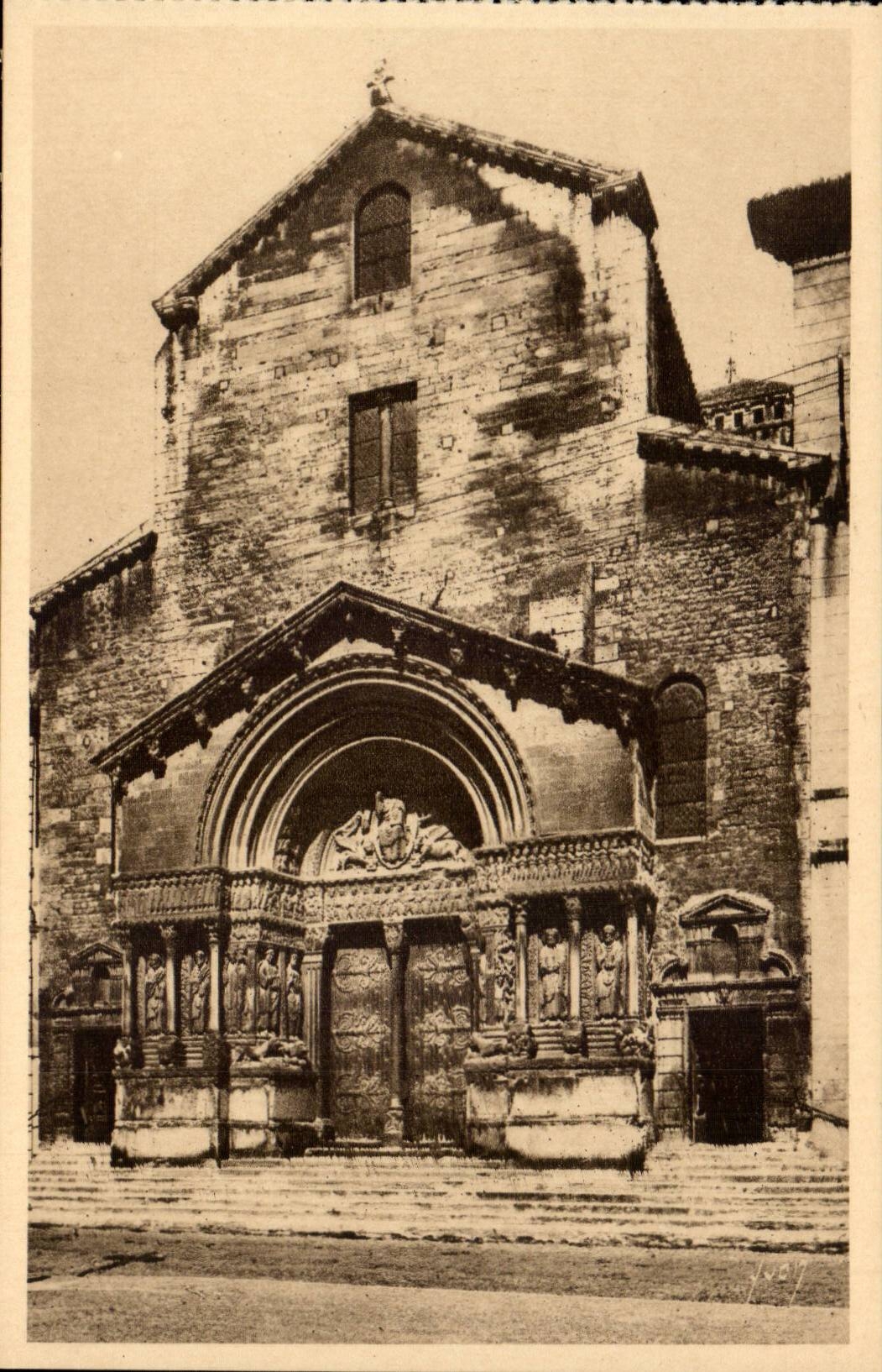 Arles - Cathedrale St Trophisme - CPA 