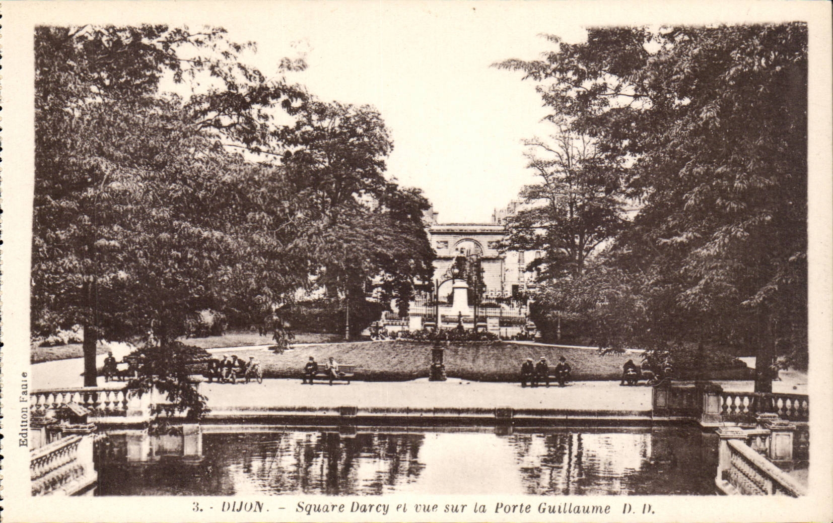 Dijon - Square Darcy et vue sur la Porte Guillaume - CPA 