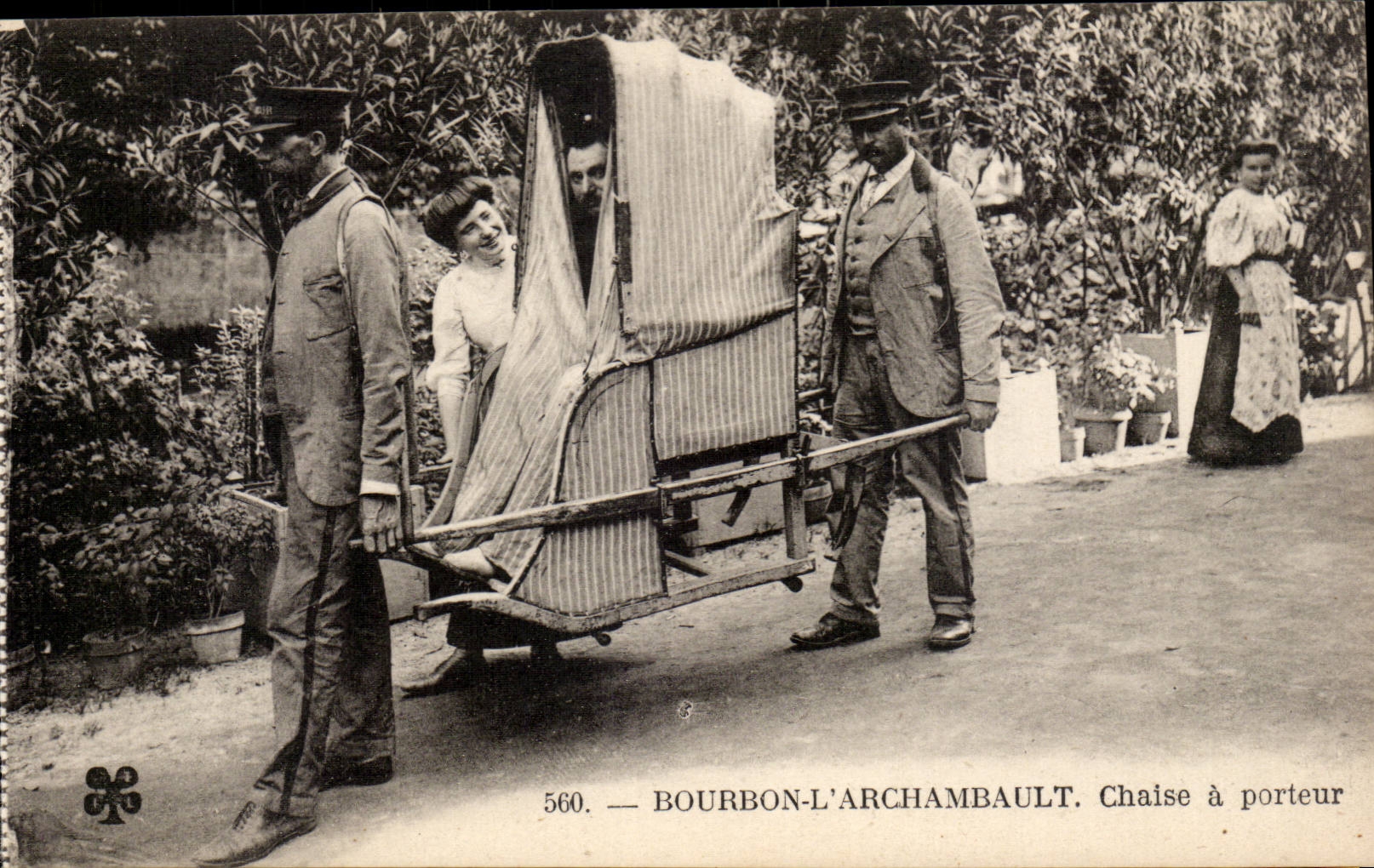 Bourbon-l'Archambault — Sedia portata — Editore anonimo, n° 560